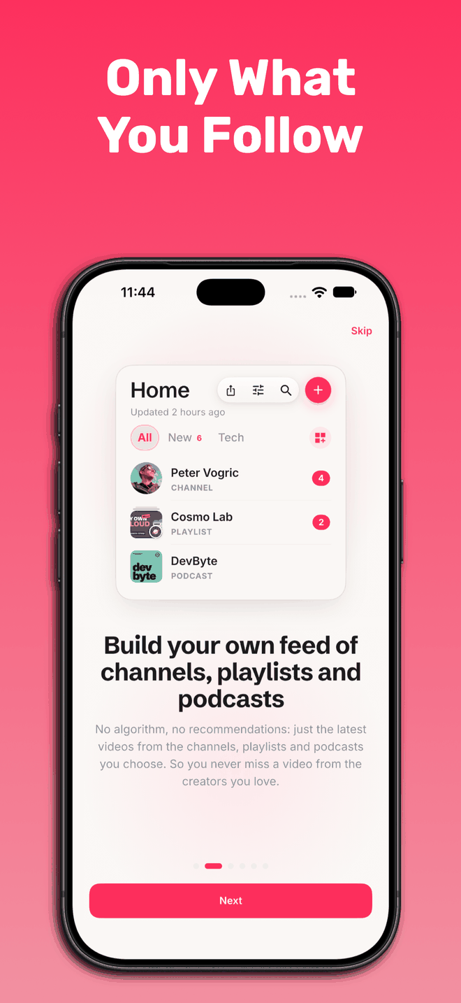 Streamscription su iPhone: la schermata Home con il canale Peter Vogric, la playlist Cosmo Lab e il podcast DevByte, i primi due con il badge dei video non ancora visti, sotto le schede All, New e Tech.
